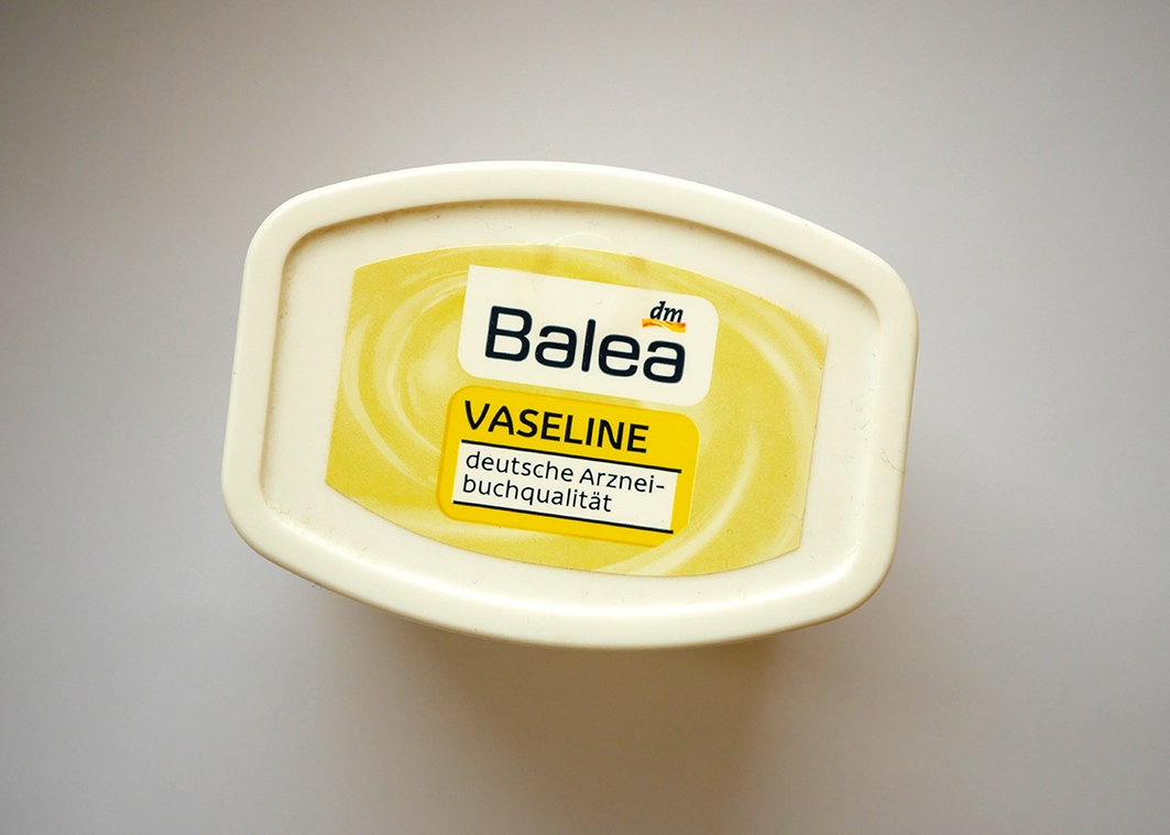 Ist Vaseline gut für trockene Gesichtshaut?